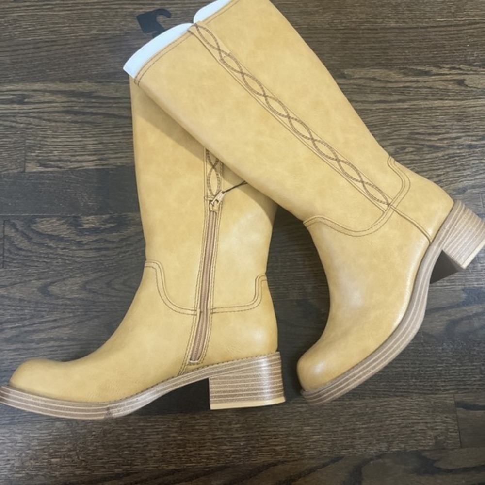 NO BOUNDARIES - SIZE: 9 - Equestrian Tall Riding Boots With Memory Foam! - NWT - Picture 3 of 4